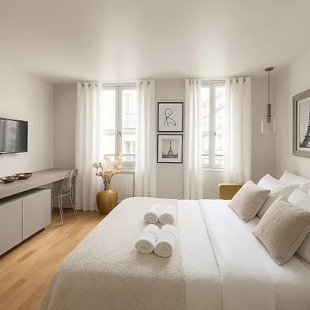 Notre Dame - Premium For 4 * Párizs