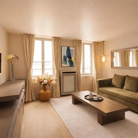 Notre Dame - Premium For 4 * Párizs