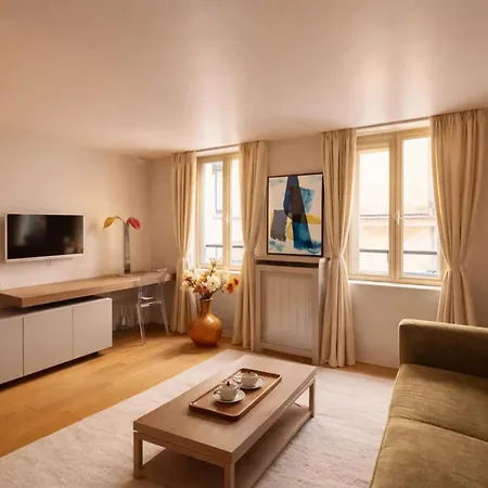 Notre Dame - Premium For 4