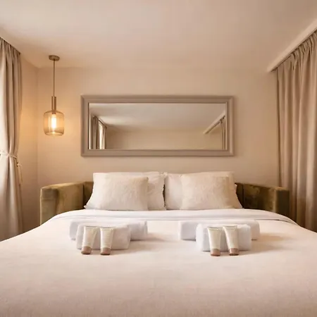 Notre Dame - Premium For 4 * Párizs