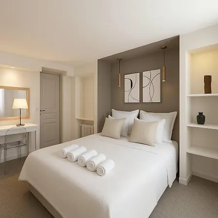 Notre Dame - Premium For 4