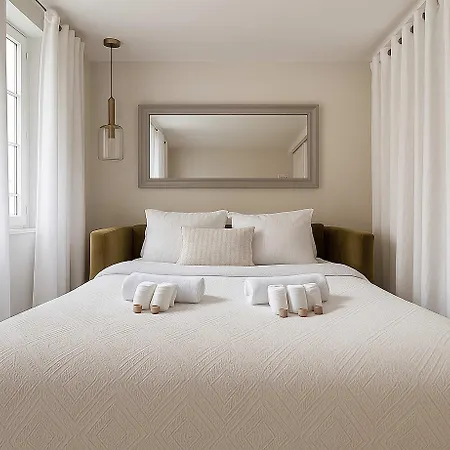 Notre Dame - Premium For 4