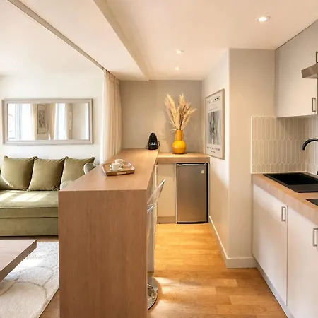 Notre Dame - Premium For 4 Apartmán