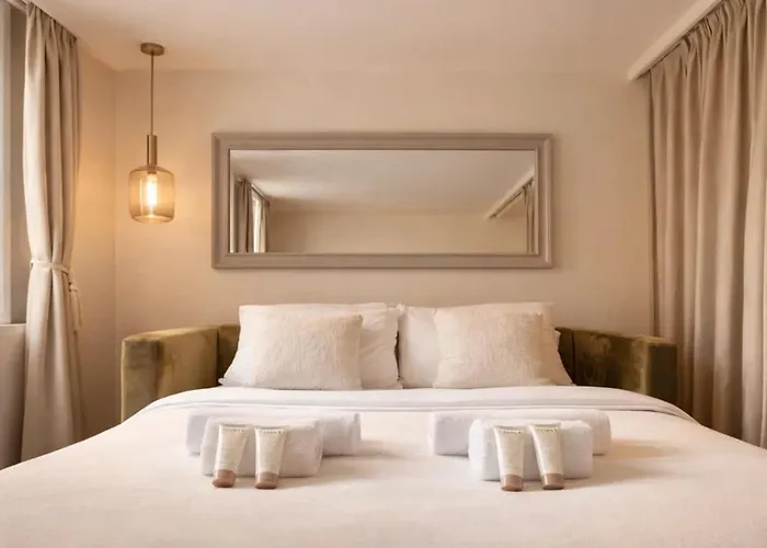 Notre Dame - Premium For 4 * Paris